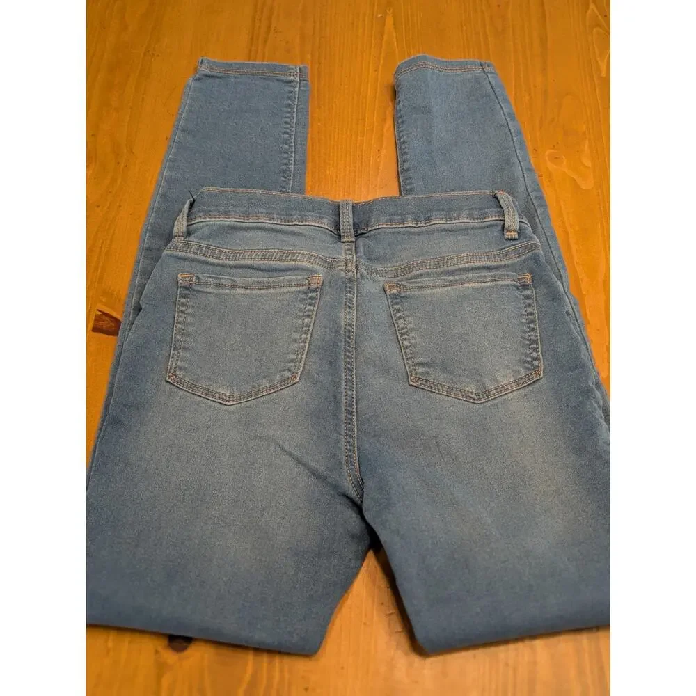 Gap Kids Jegging Jean, Light Wash, LN w/o Tags, Size 14